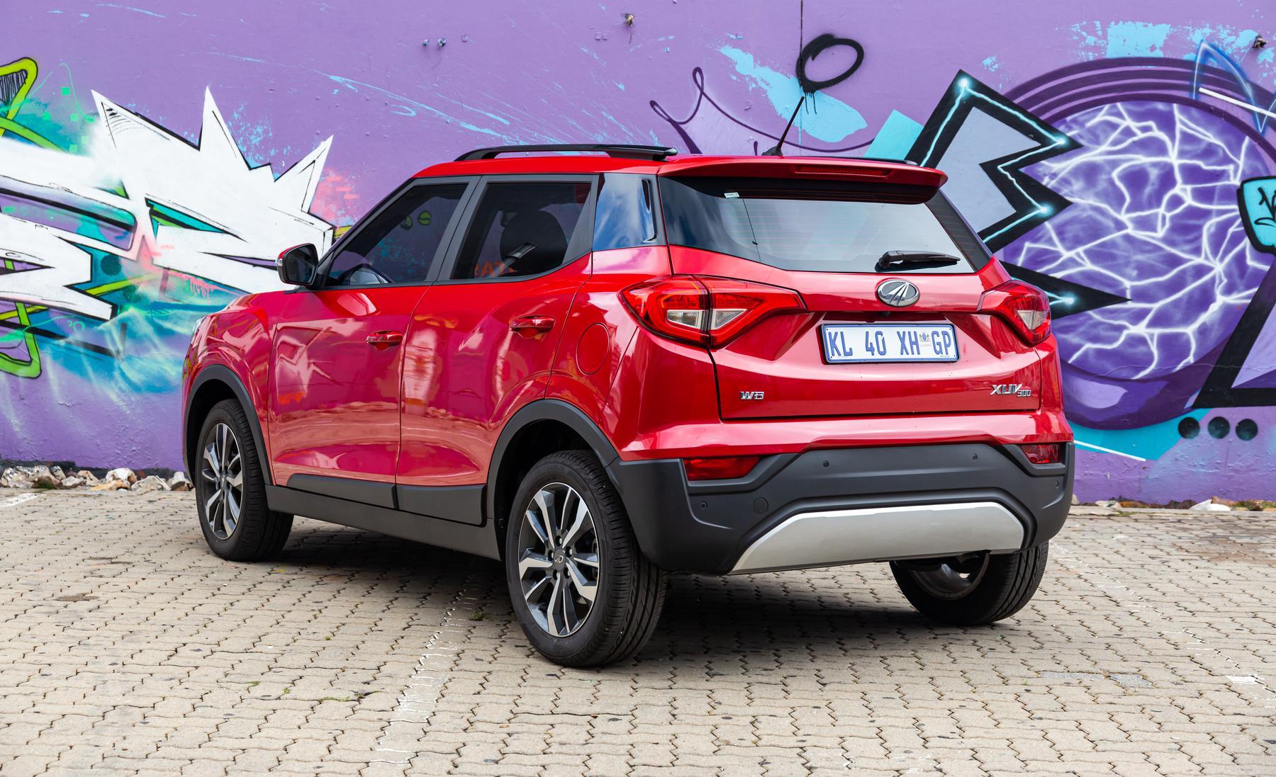 Copy of Mahindra XUV City 9 1800x1800