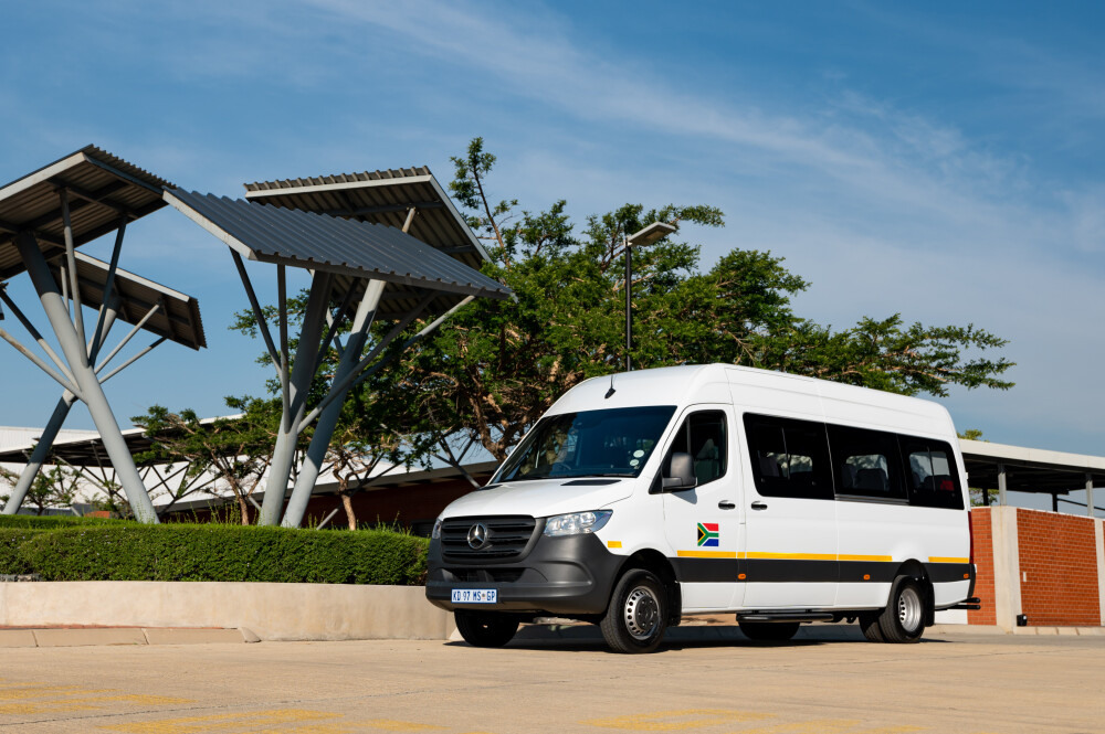 Mercedes Benz Inkanyezi Sprinter 132
