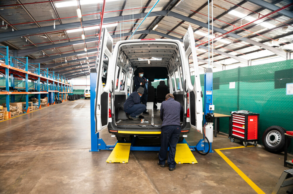Mercedes Benz Inkanyezi Sprinter 47