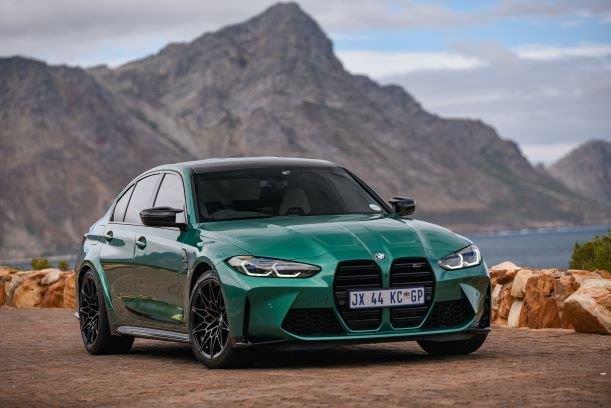 P90415933 high Res bmw m3 and bmw m4 na