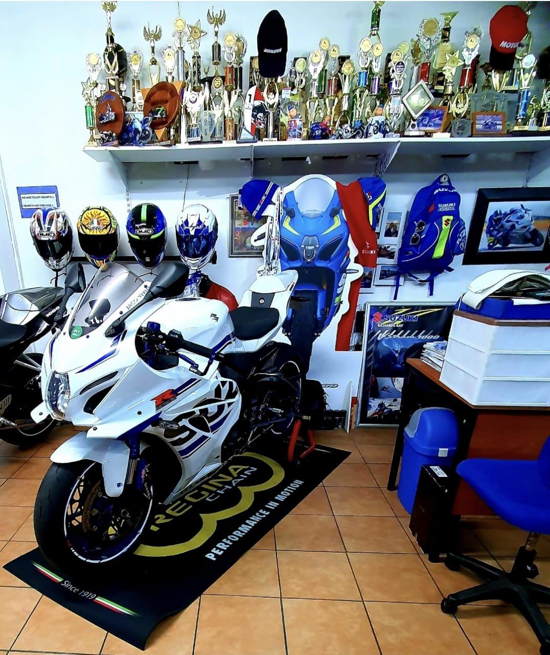 Suzuki Richard's Bay