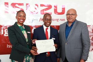 L R Fortunate Mdanda Sipho Mdanda new owners Isuzu Truck World Kempton Park Billy Tom President and CEO Isuzu Motors SA 1800x1800