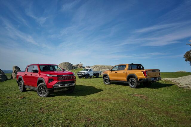25 New Hilux1