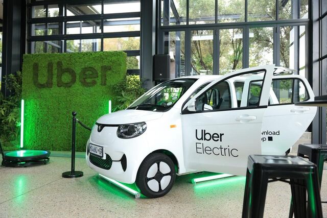 25 Uber Electric1